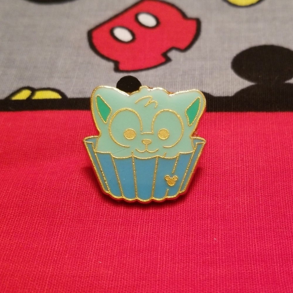 Disney Hidden mickey Trading pin